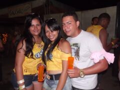 Oktober 10 Anos